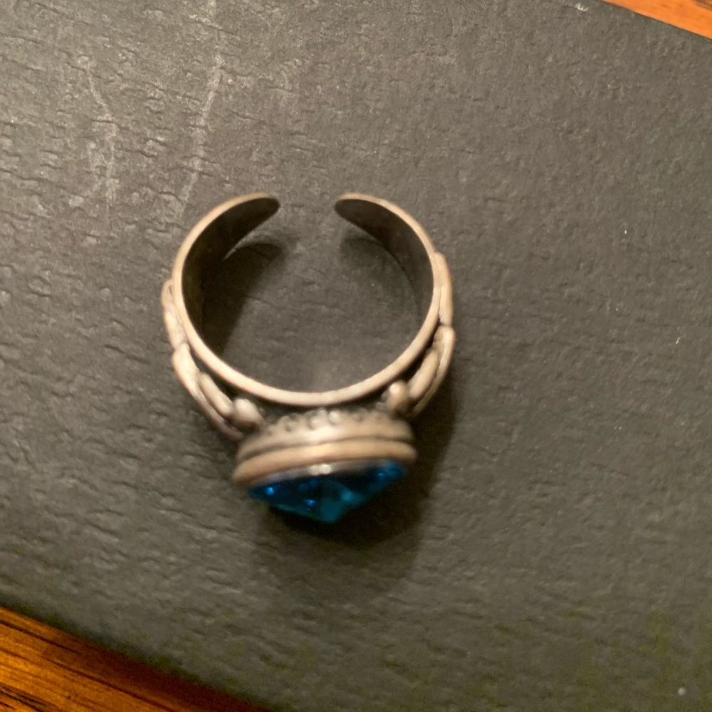 Handmade silver ring - Picture 2 of 3